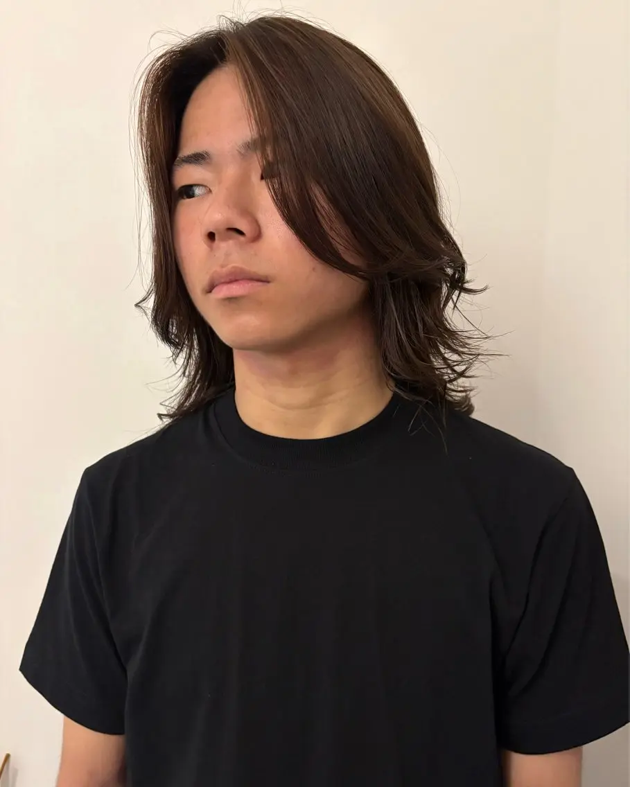 セミロング メンズ センターパート フェザーパーマ マッシュウルフ マッシュ メンズパーマ カット 名古屋/メンズカット パーマ/シュンペイのヘアスタイル