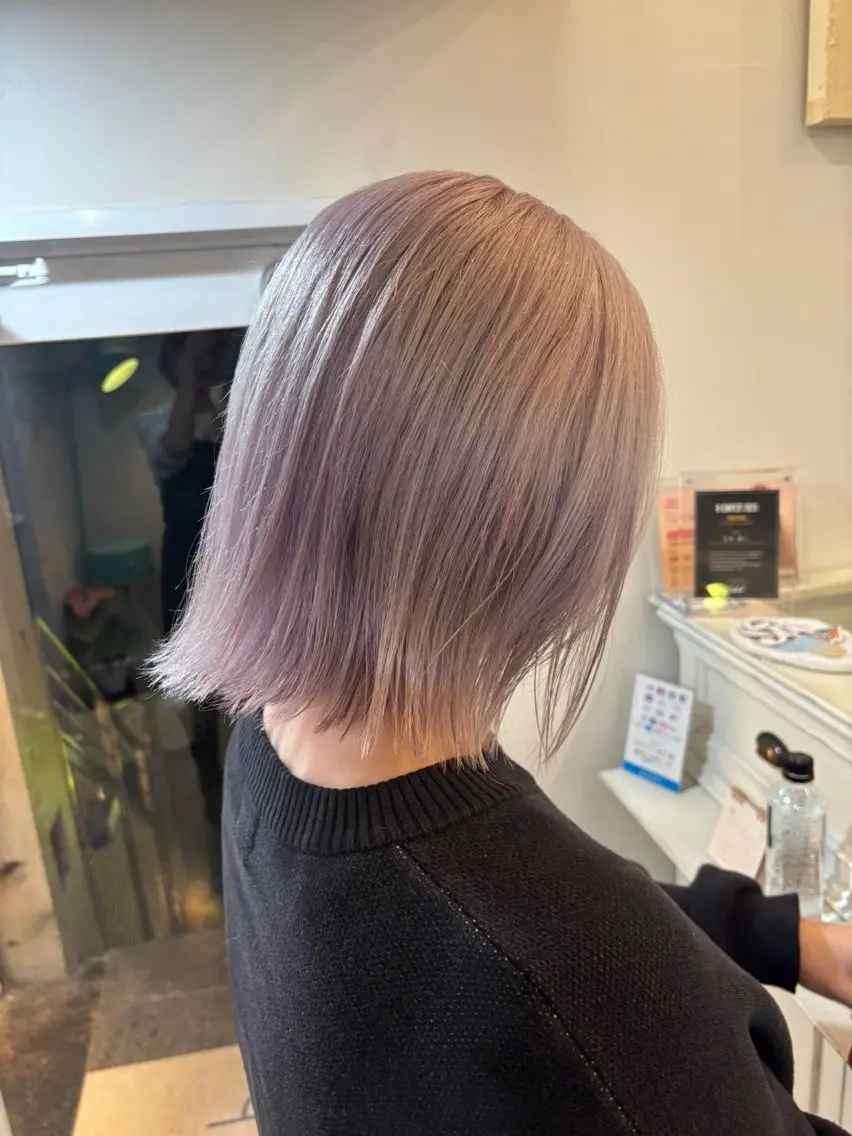 ショート カラー ラベンダーカラー ラベンダーグレー カット ヘアカラー 🩵izu 🩵のヘアスタイル