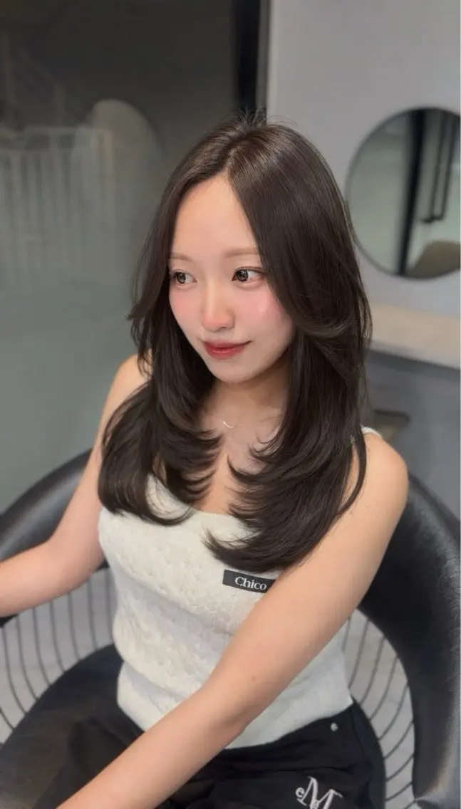 カラー CONOMI/艶髪/ 透明感グレージュのヘアスタイル