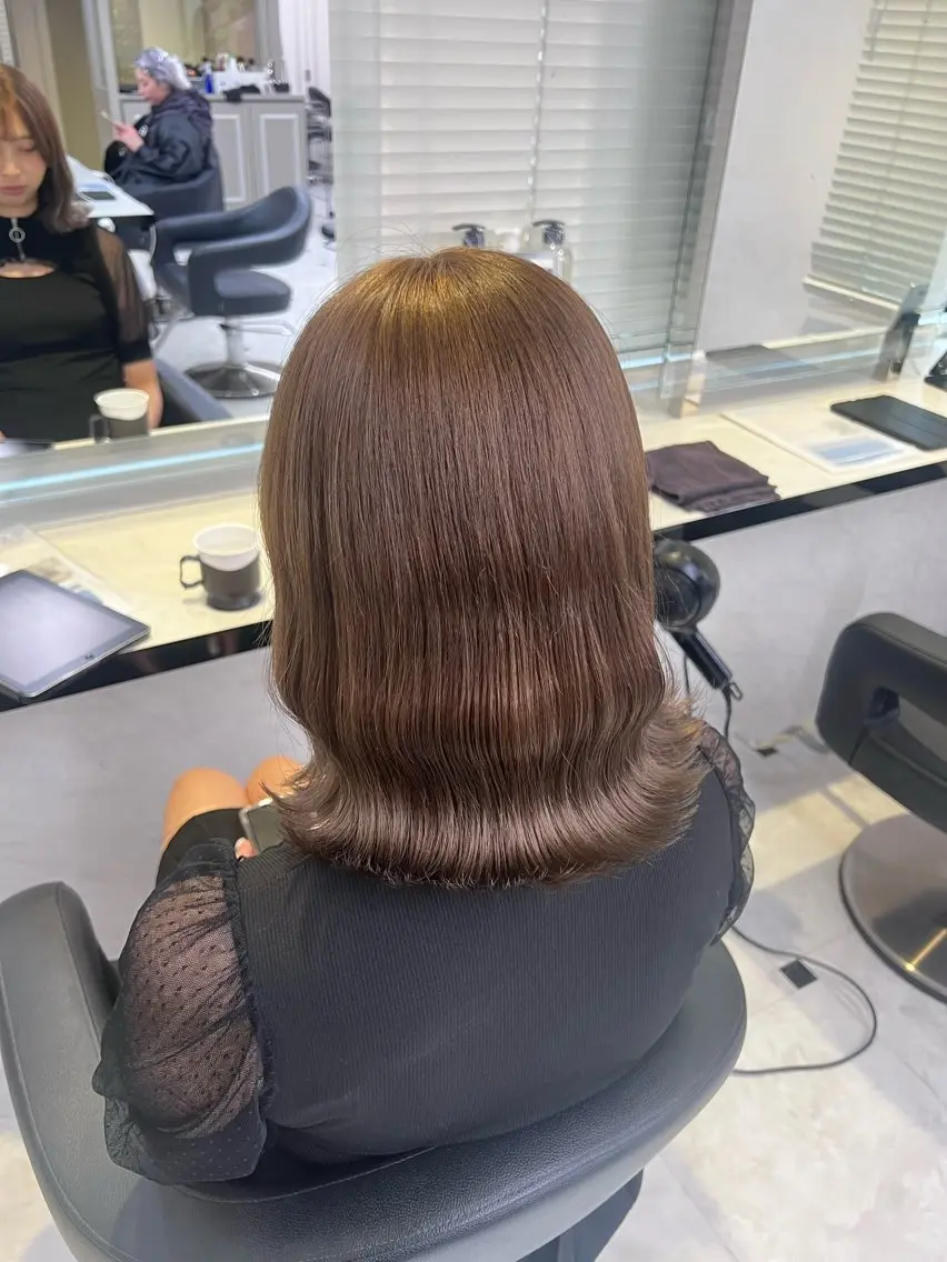ミディアム カラー ヘアアレンジ カット ヘアカラー トリートメント ヘッドスパ ヘアセット 💕上野美容師☁ ブリーチ💖サワのヘアスタイル