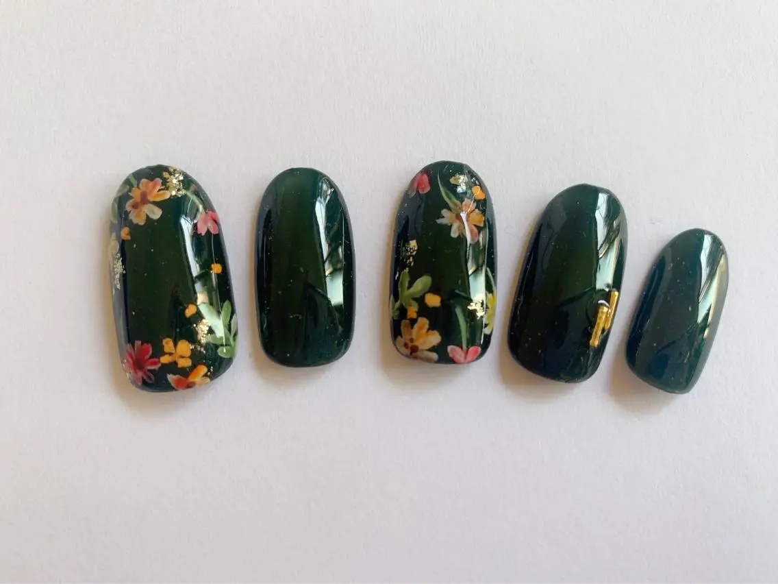 ネイル フラワーネイル Nail salon Dejavu 🌿のネイルデザイン