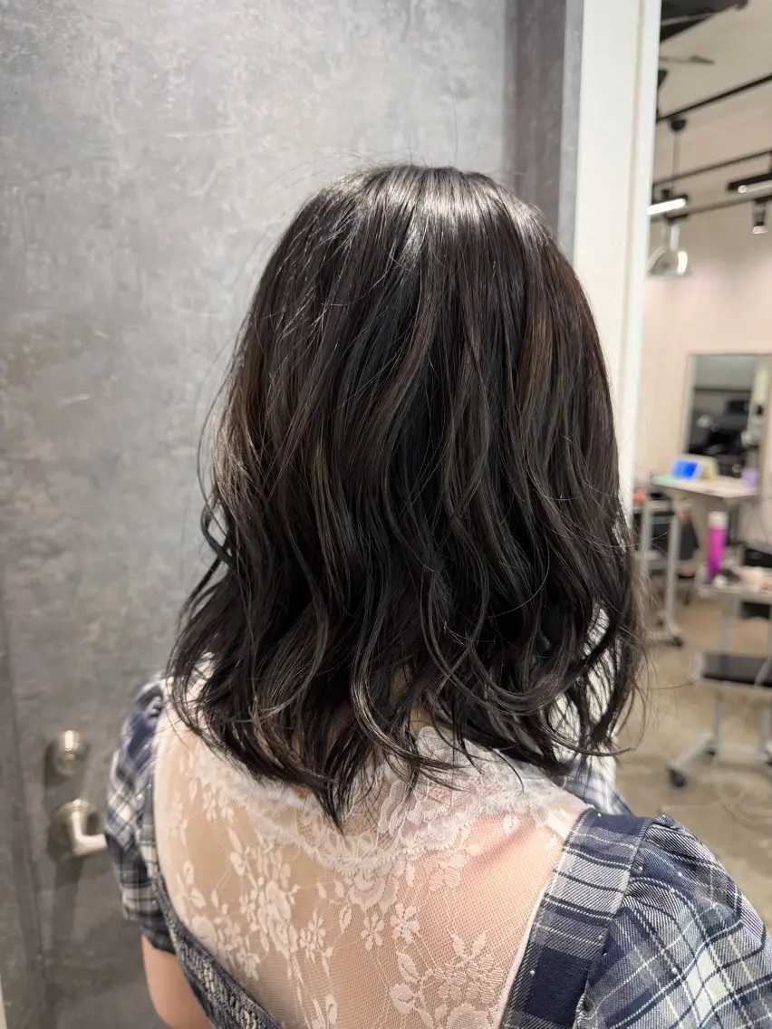 ミディアム ヘアカラー/ WARPミユのヘアスタイル