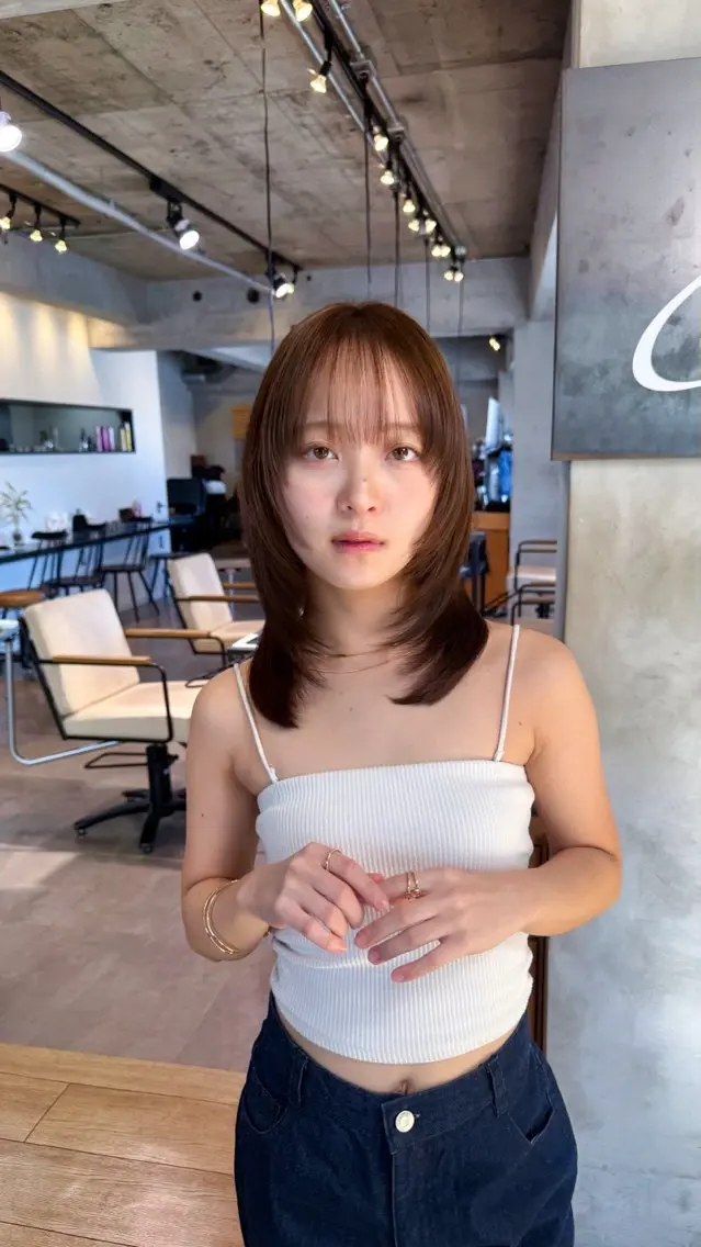 ミディアム レイヤーカット カット ヘアカラー トリートメント ヘッドスパ &グループ代表取締役 KOHEIのヘアスタイル