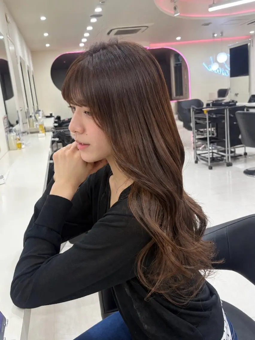 ミディアム カラー ヘアアレンジ ヘアカラー 💟RINNA 艶カラー💟のヘアスタイル