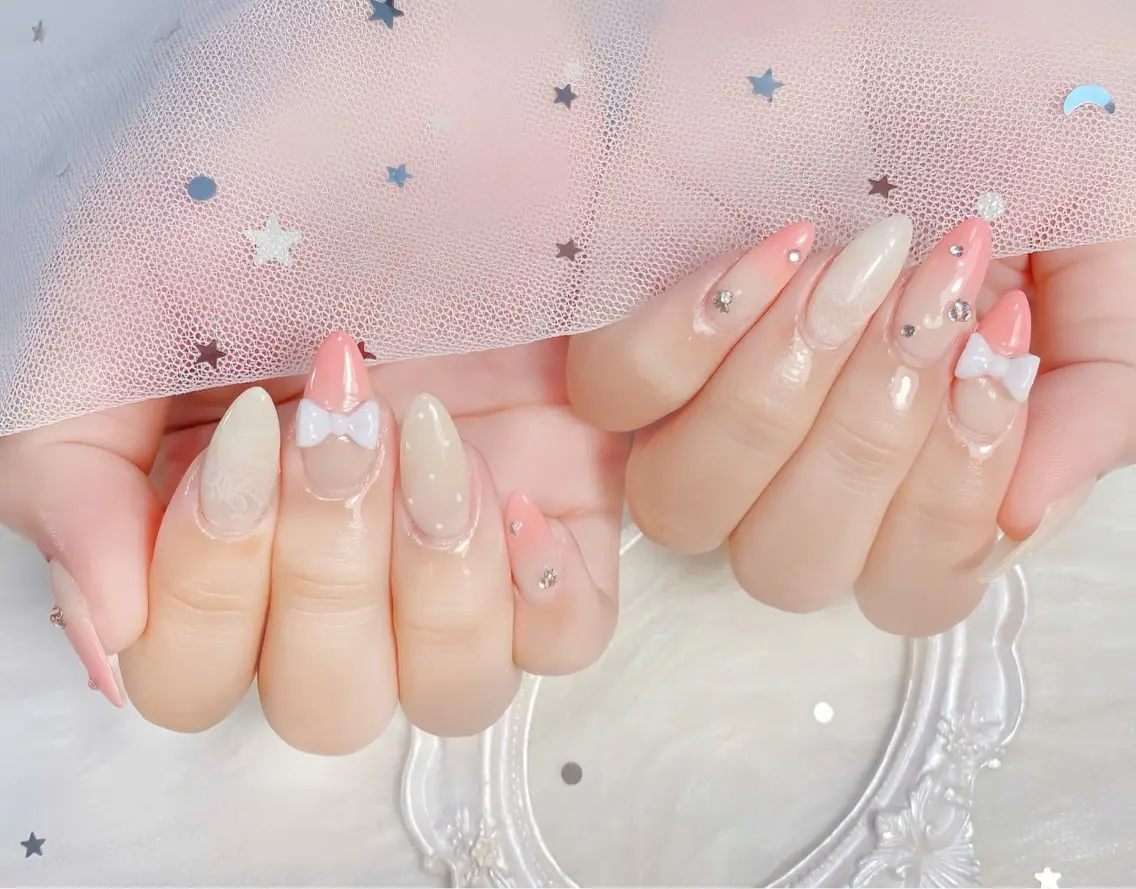 ネイル チークネイル 長さ出し フレンチネイル ジェルネイル グラデーション ハンドネイル THANHTHANH NAILのネイルデザイン