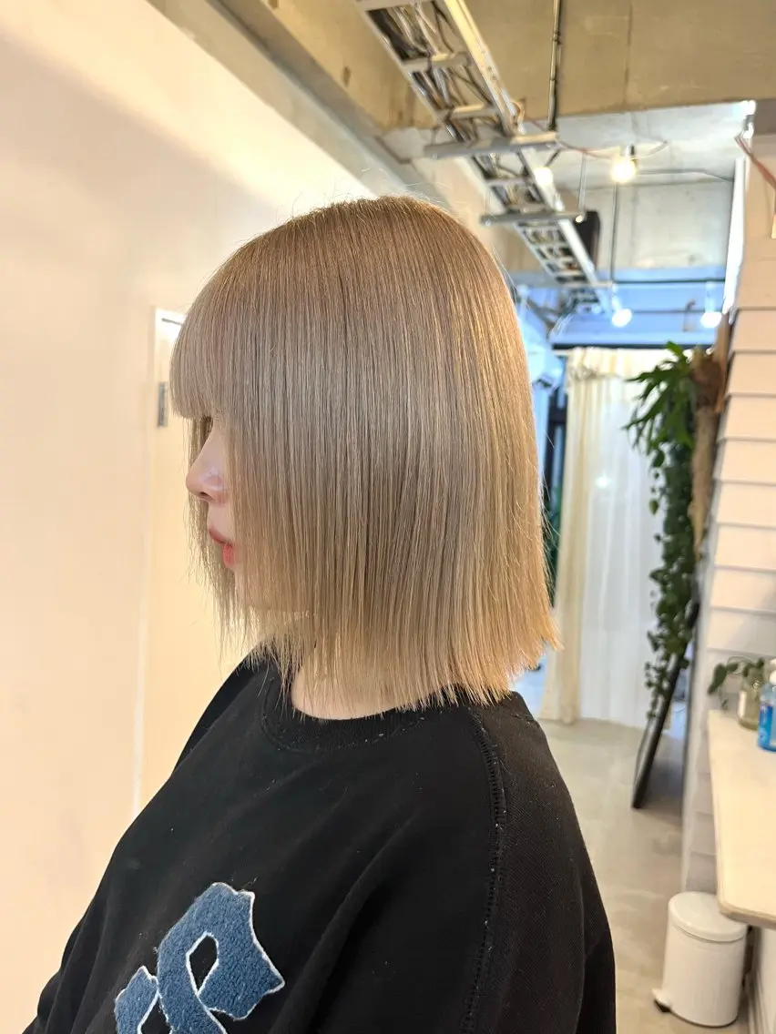 ミディアム カラー ヘアカラー ブリーチ有無Wカラー メンズパーマ大成のヘアスタイル