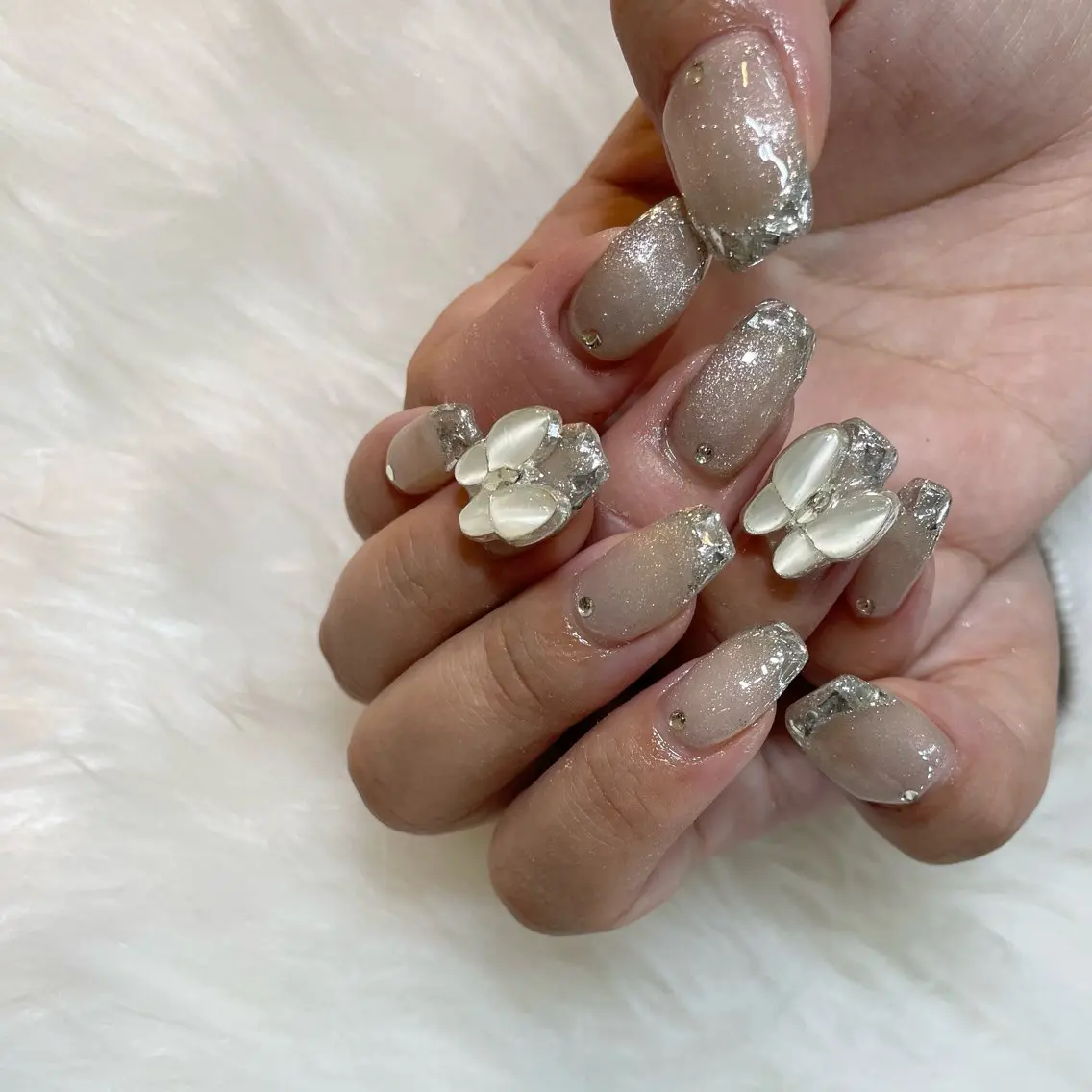 ネイル フレンチネイル ガラスフレンチ Nail Salon Gummi.のネイルデザイン
