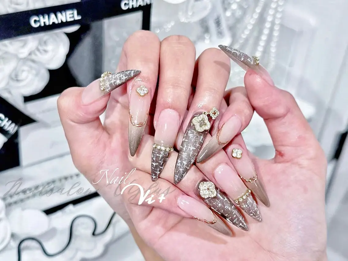 ネイル ハンドネイル ✨Nailsalon Vi+✨のネイルデザイン