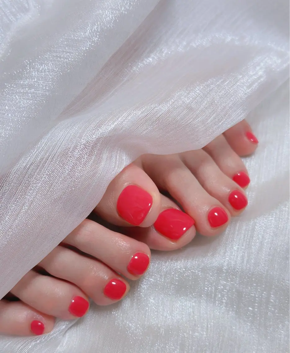 ネイル オーロラネイル 長さ出し フットネイル ラメ(グリッター) ラメグラデーション フットネイル 👍thumbs up nail👍のネイルデザイン