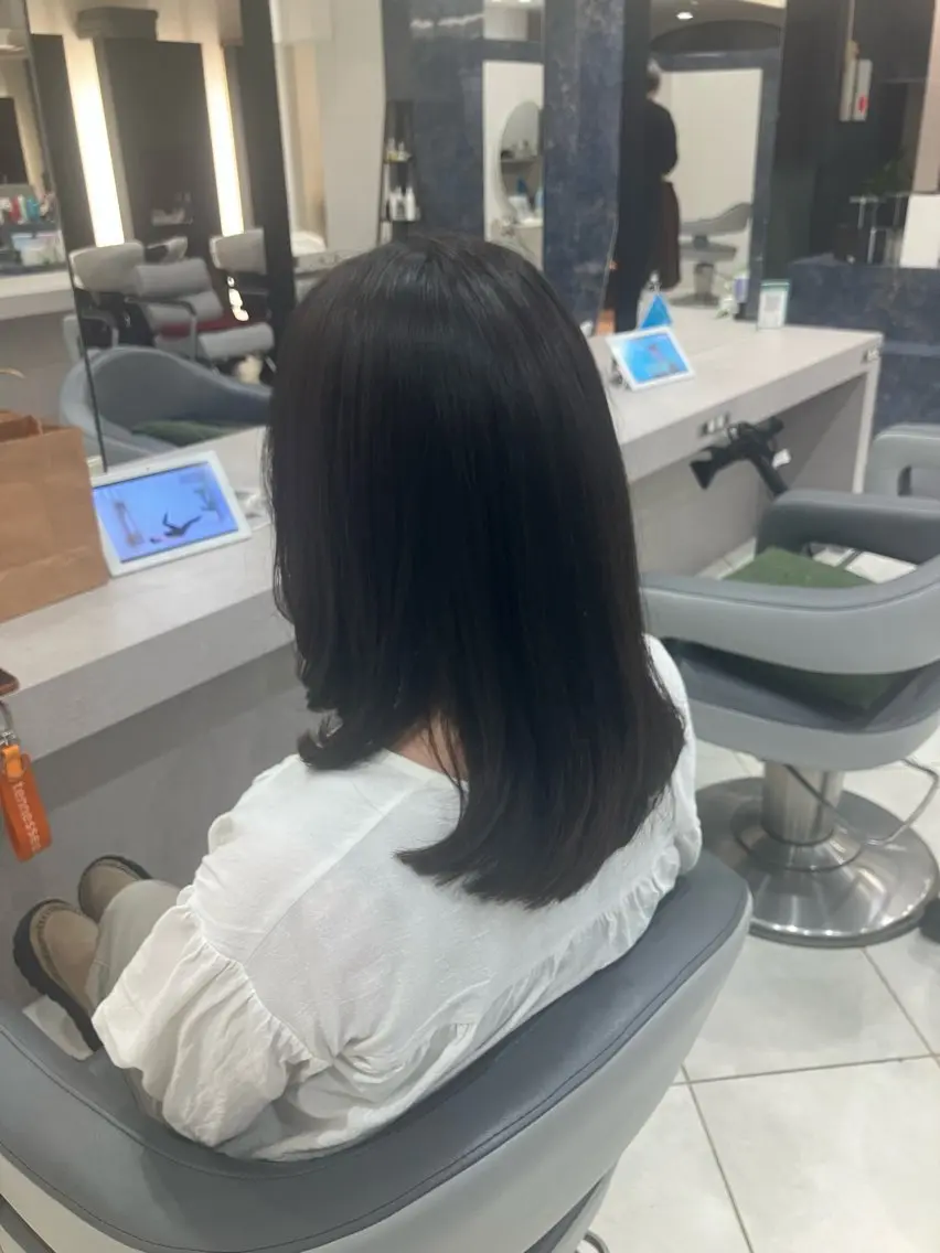 ミディアム 沼尻 心のヘアスタイル