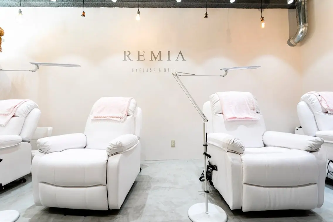 ネイル REMIA 戸塚 小松原のネイルデザイン