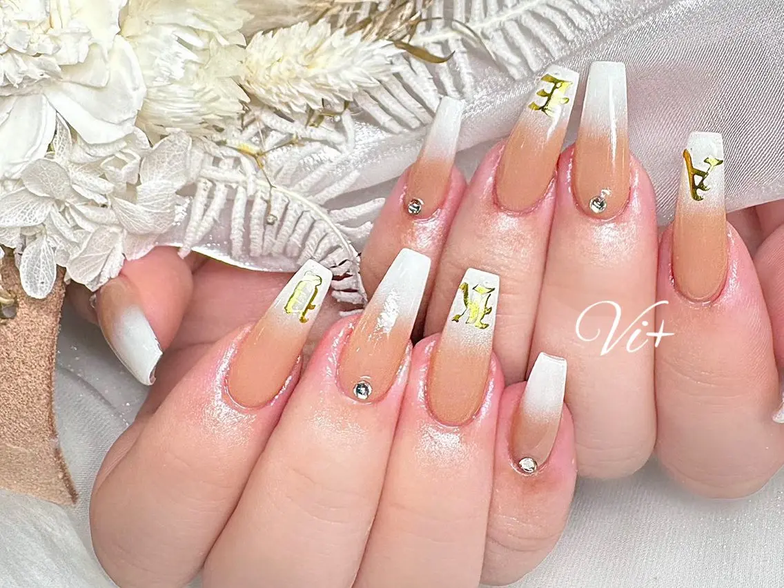 ネイル ハンドネイル ✨Nailsalon Vi+✨のネイルデザイン