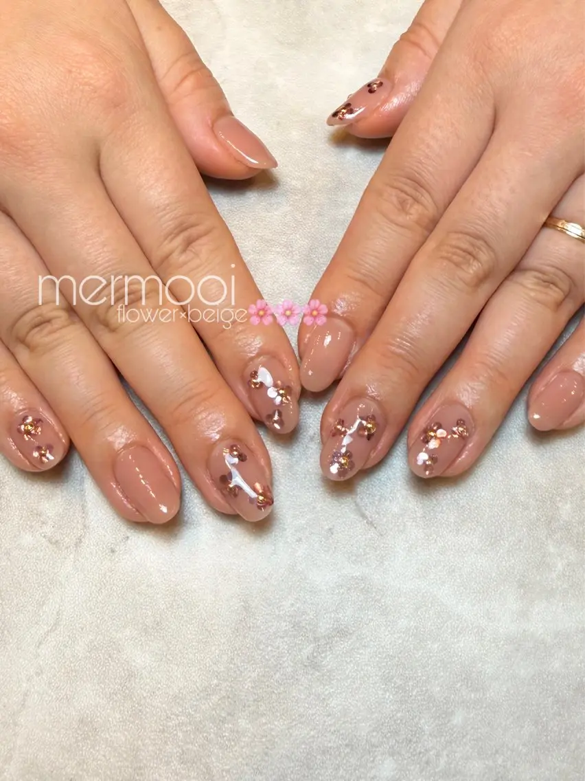 ネイル ホログラムネイル mermooi nailのネイルデザイン