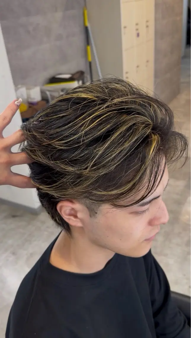 カラー メンズ メンズハイライト ハイライトカラー ヘアカラー トリートメント 💎夏葵 ハイライト /デザイン指名No1のヘアスタイル