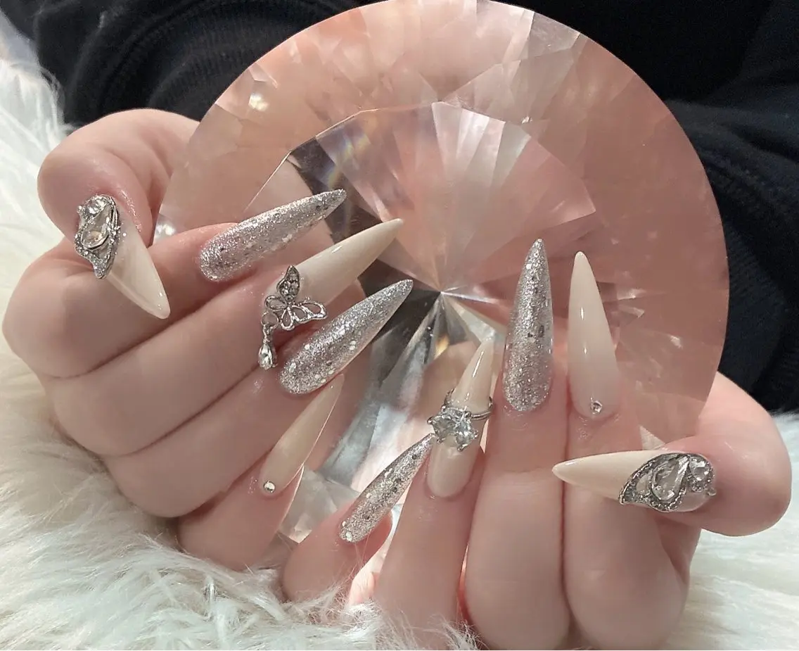 ネイル ハンドネイル LoaChaton kaeのネイルデザイン