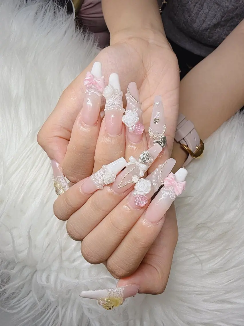 ネイル Lee Nailsのネイルデザイン