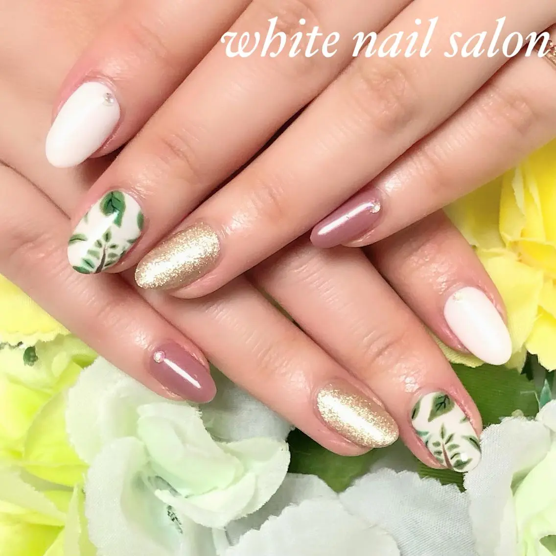 ネイル アートネイル フレンチネイル ジェルネイル ハードジェル 持ち込み ハンドネイル white nail salonのネイルデザイン