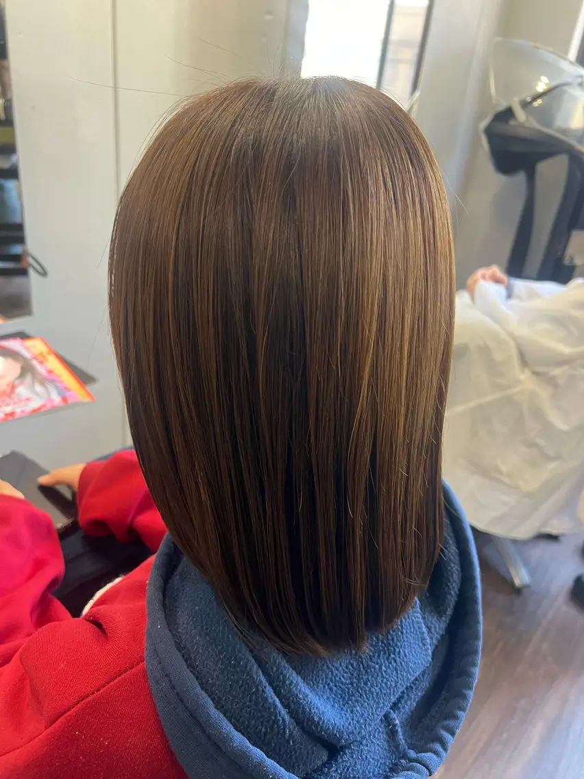 セミロング カラー デザインカラー ハイライトカラー ハイトーンカラー ハイライト ヘアカラー トリートメント terra🌈大久保 睦美のヘアスタイル