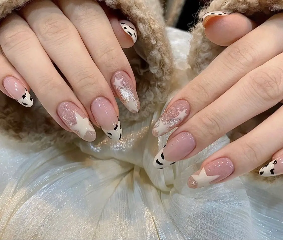 ネイル 🎀PG🩵 ネイルサロンのネイルデザイン
