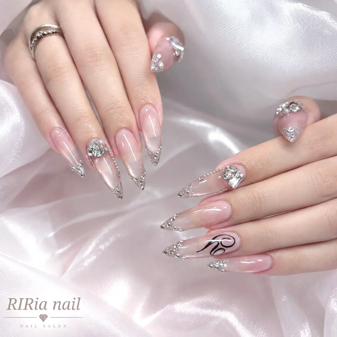 ネイル フレンチネイル ガラスフレンチ キラキラネイル ピンク ハンドネイル 🎀RIRia nail🎀のネイルデザイン