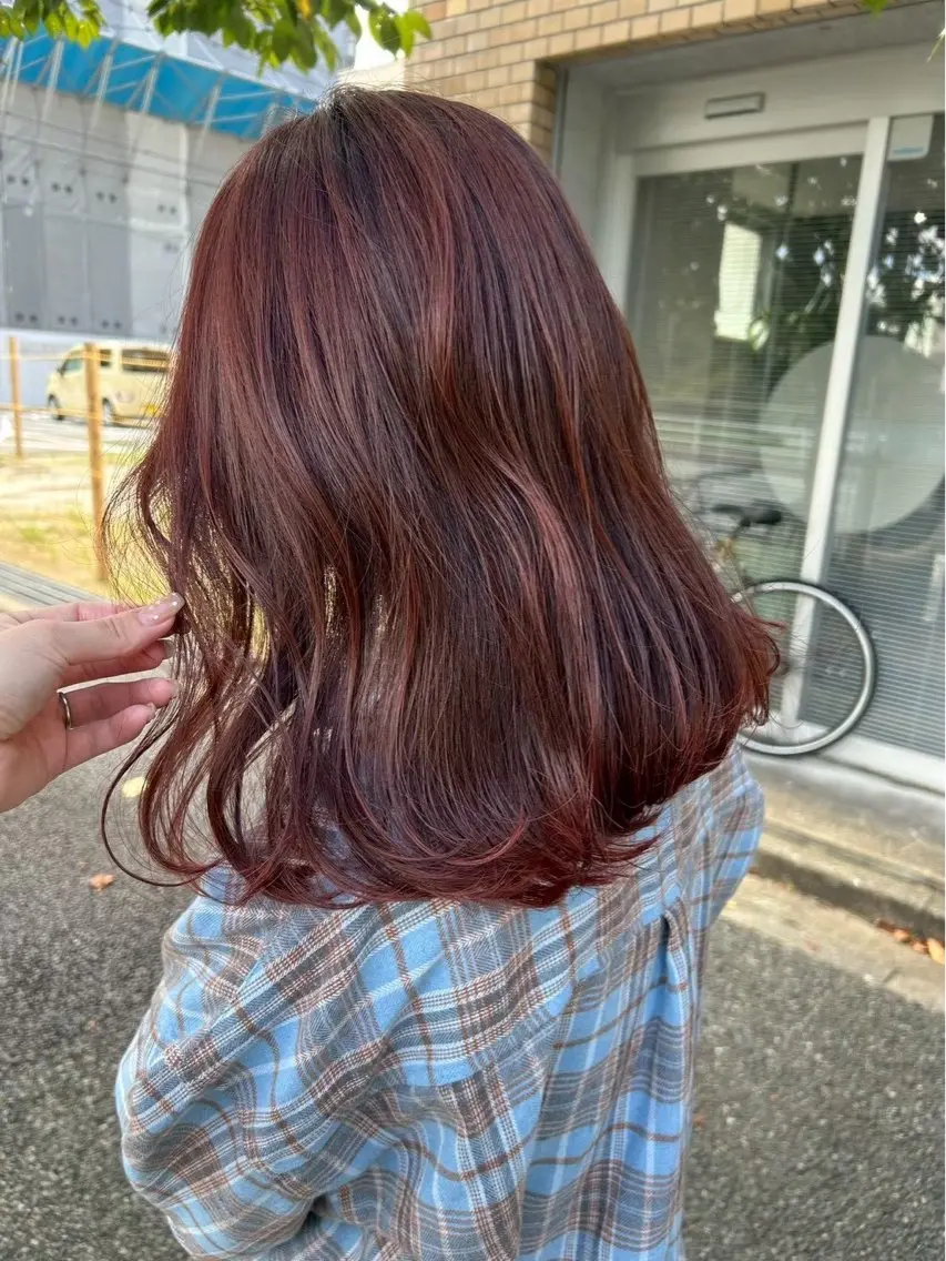セミロング ヘアカラー トリートメント qpulaあいみ 透明感カラーのヘアスタイル