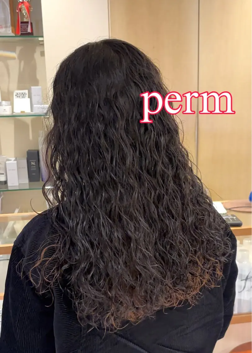 セミロング パーマ セミロングパーマ スパイラルパーマ カット パーマ パーマ/髪質改善 【榎本千夏】のヘアスタイル