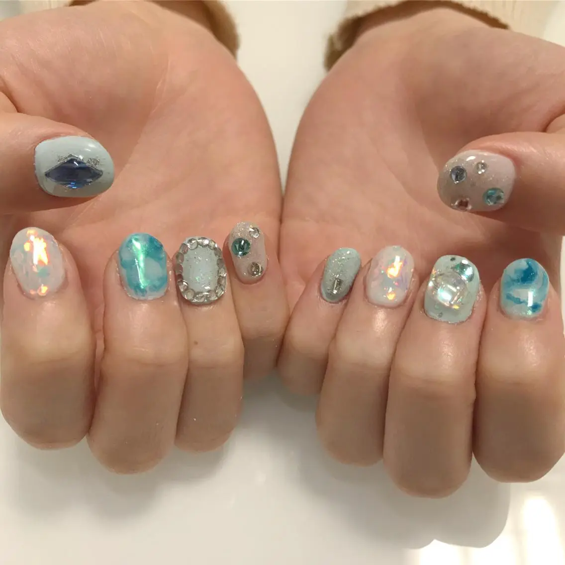 ネイル ハンドネイル MoonLight MIHOのネイルデザイン