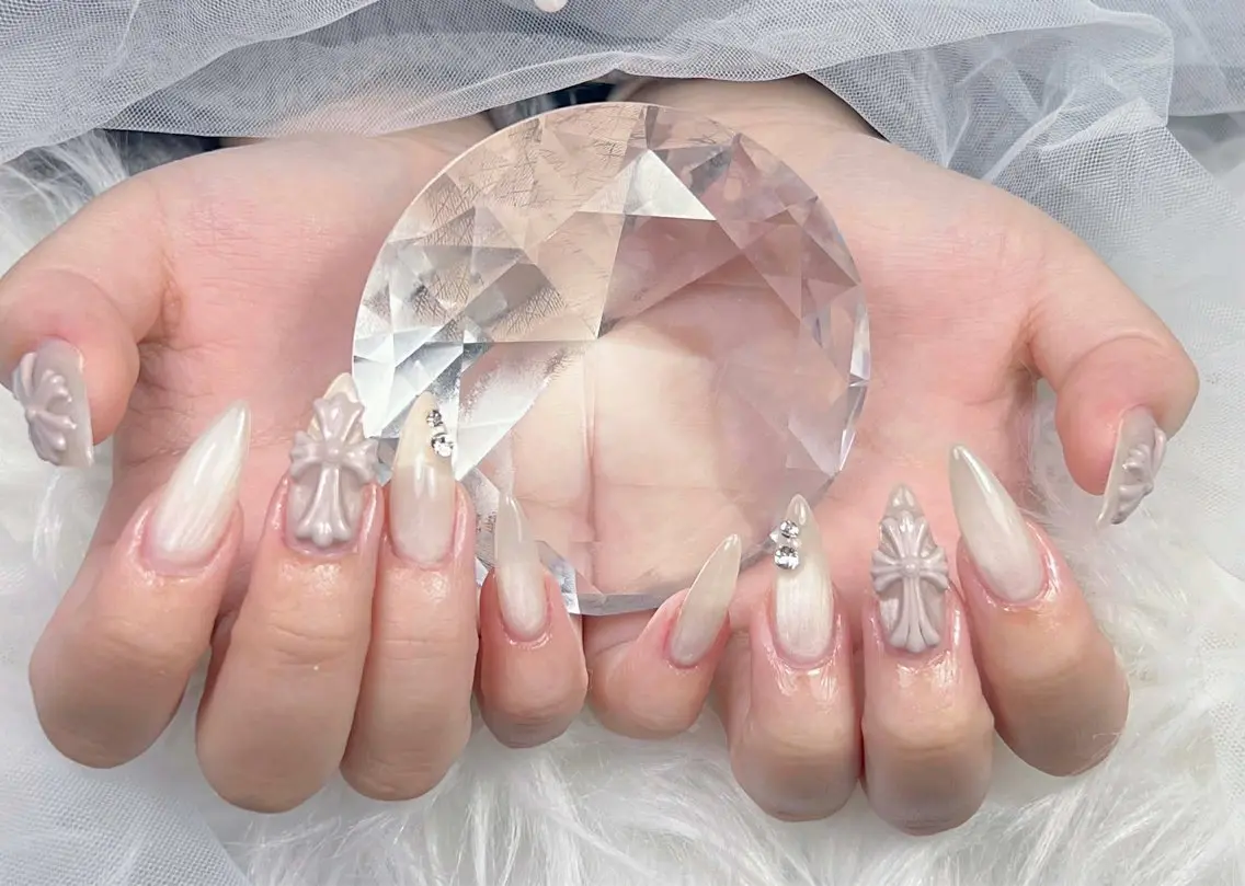ネイル アートネイル オーロラネイル チークネイル 長さ出し フットネイル Miya _nailのネイルデザイン
