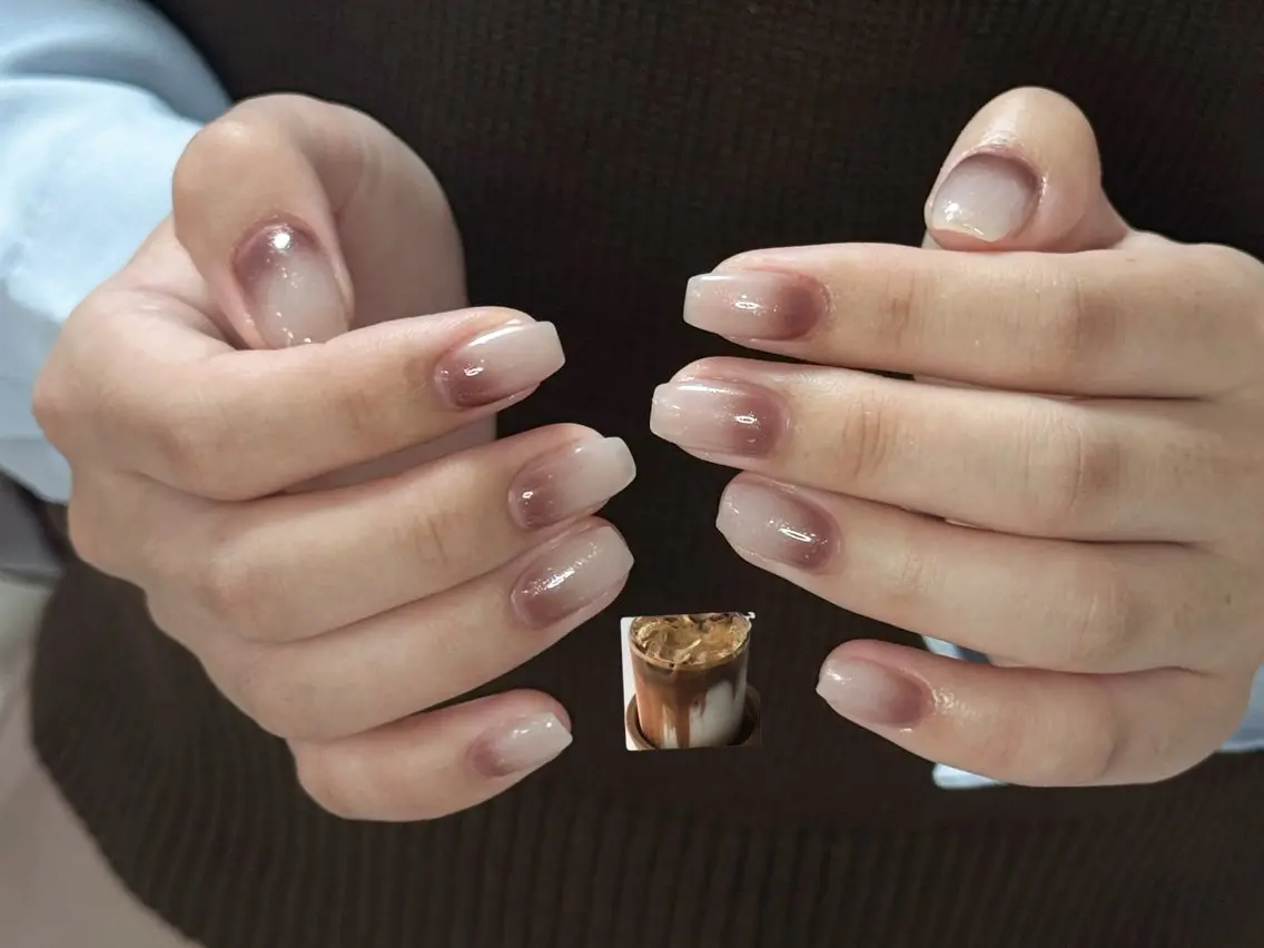 ネイル アートネイル オーロラネイル チークネイル フレンチネイル ガラスフレンチ ハンドネイル 🎀🎀YooLi Nail Salonのネイルデザイン
