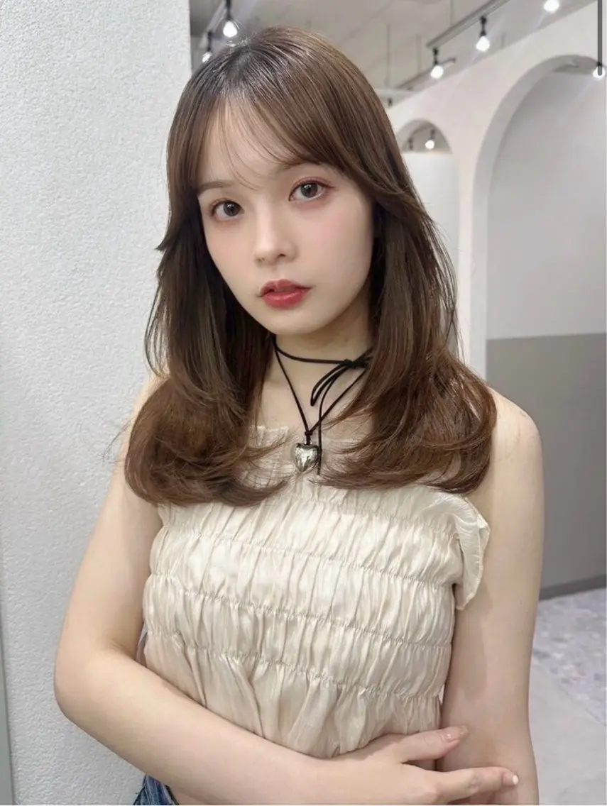 ミディアム ミディアムレイヤー 韓国風ヘア レイヤーカット 似合わせカット 韓国🇰🇷レイヤー 似合わせ顔まわりのヘアスタイル