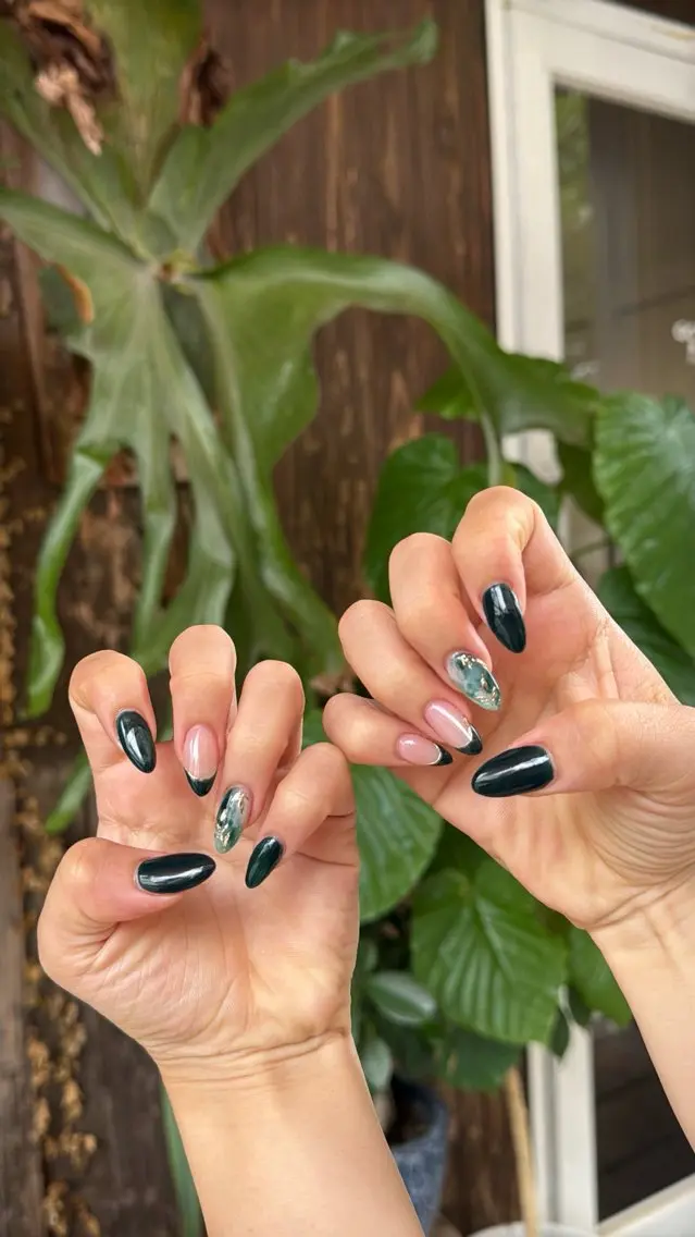 ネイル フラッシュネイル フラッシュマグ フットネイル フレンチネイル 韓国ネイル ハンドネイル SAKU nail 作島茜のネイルデザイン