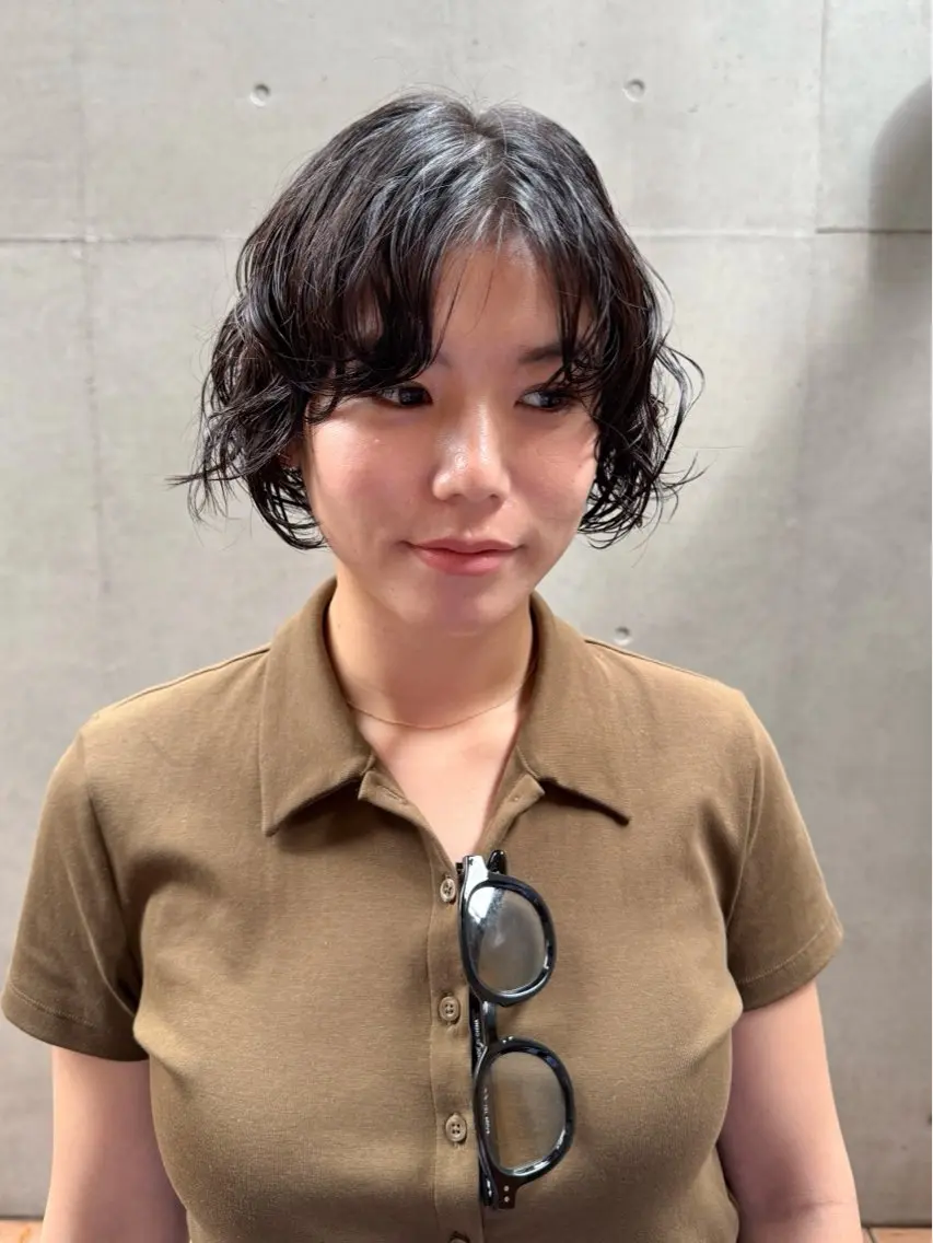 ショート カラー パーマ 大橋 芽衣のヘアスタイル