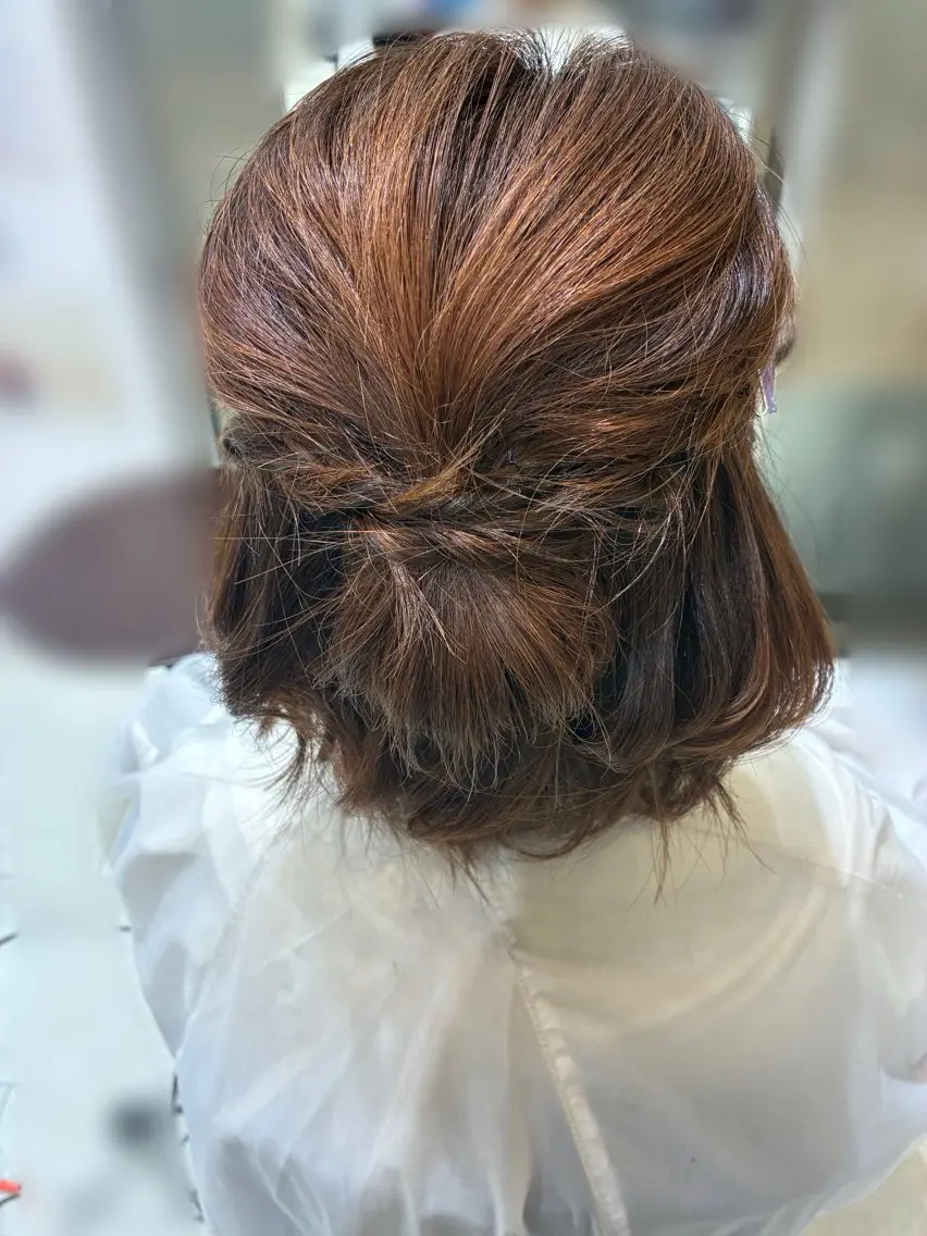 ミディアム ヘアアレンジ ハーフアップ ボブ 三原 慶／モデル募集 上本町駅直結✨割引中のヘアスタイル