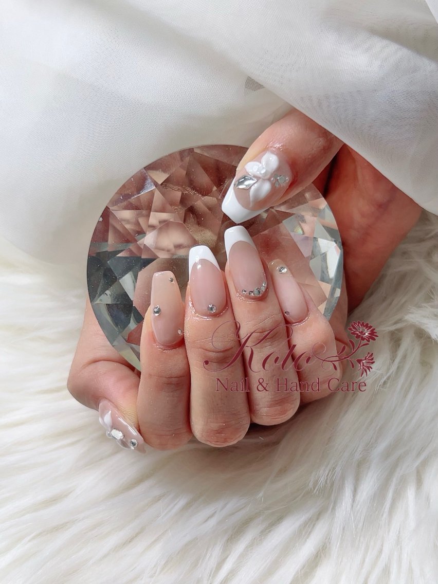 ネイル 長さ出し フレンチネイル ジェルネイル 持ち込み ニュアンスネイル ハンドネイル Nail Salon KOTOのネイルデザイン