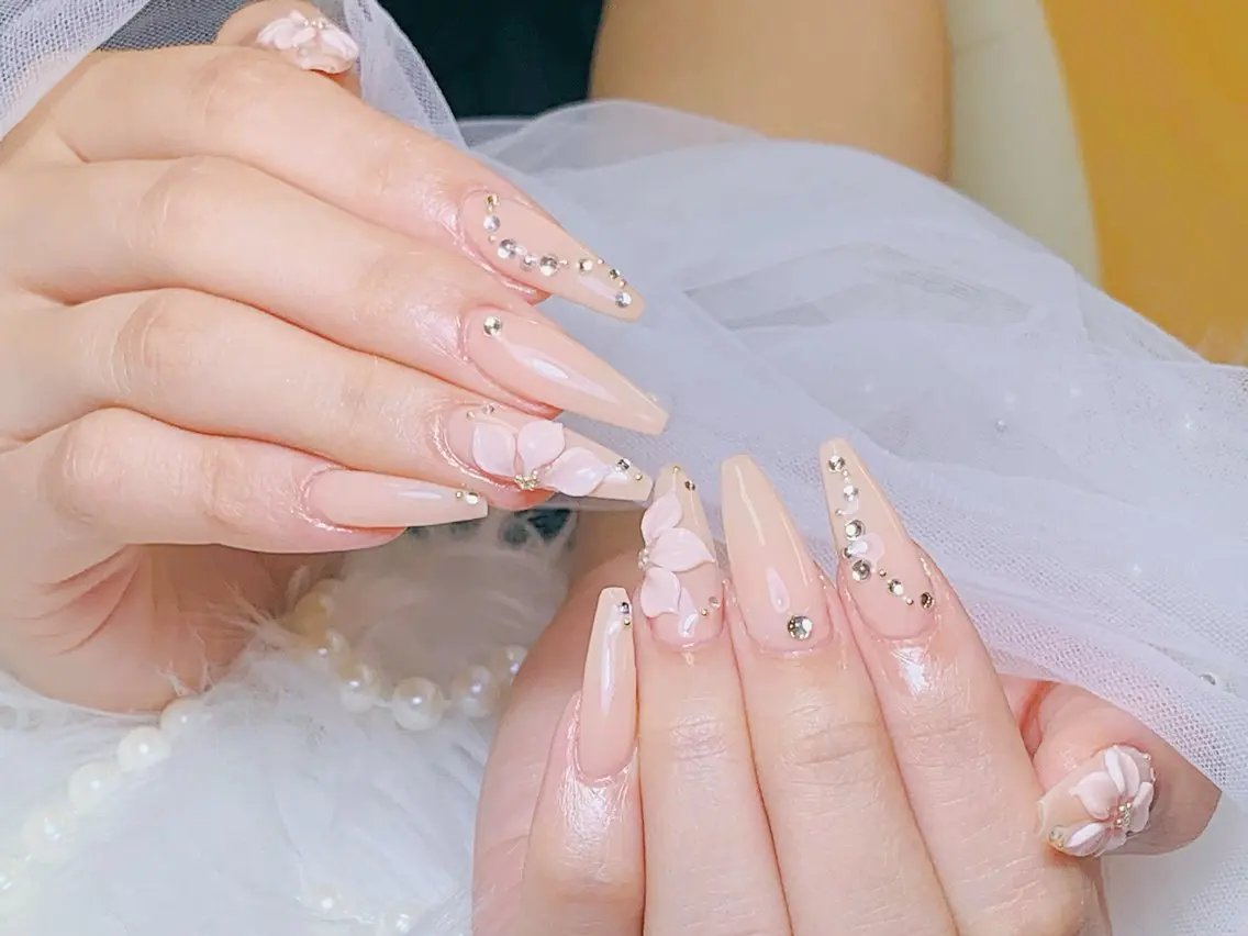 ネイル チークネイル 長さ出し フラッシュネイル フレンチネイル グラデーション ハンドネイル AN NAIL 高田馬場のネイルデザイン