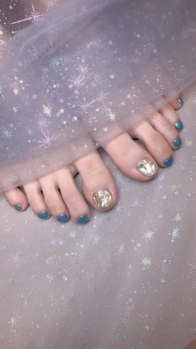 ネイル オーロラネイル フットネイル 韓国ネイル ラメ(グリッター) ラメグラデーション フットネイル Belle nail salon 新小岩のネイルデザイン