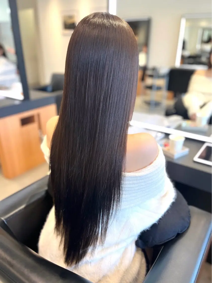 ロング カット ヘアカラー トリートメント 顔周りレイヤー 髪質改善 / AYUのヘアスタイル