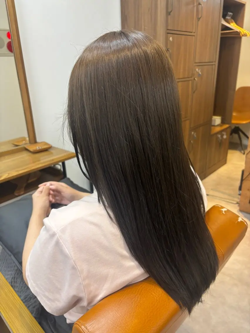 ロング 坂井まりん HALE ハレ銀座のヘアスタイル