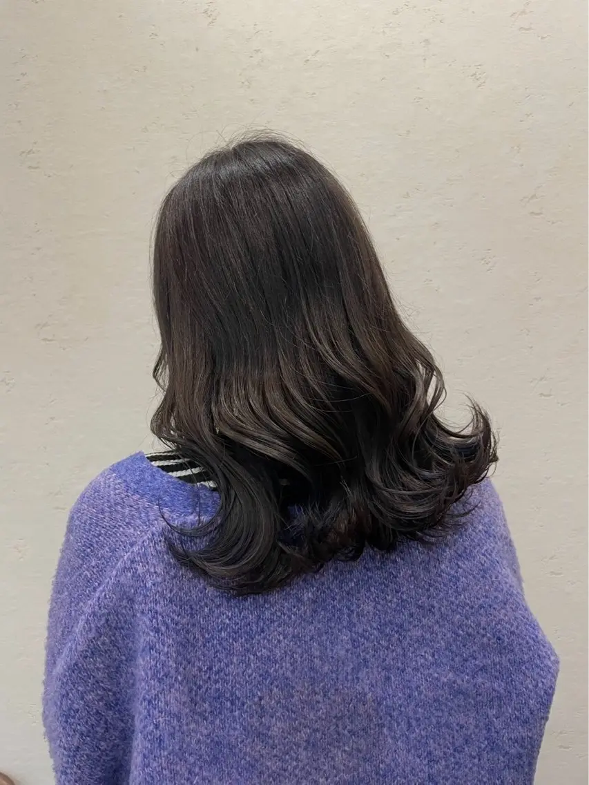 ミディアム カラー ヘアカラー カラーモデル/ 寺嶋栞奈のヘアスタイル
