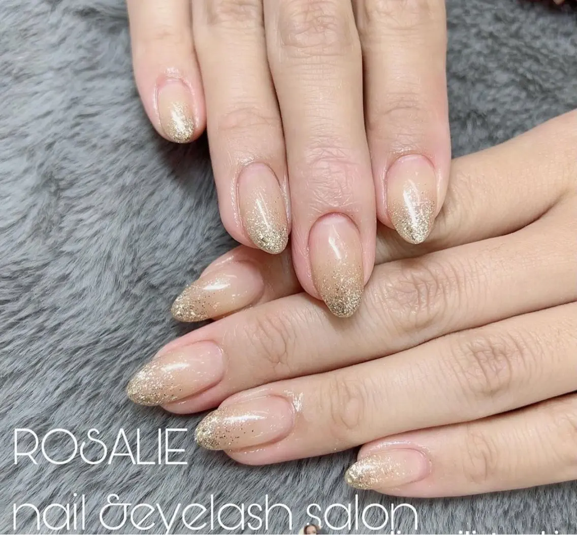 ネイル ハンドネイル フットネイル ROSALIE ロザリーのネイルデザイン