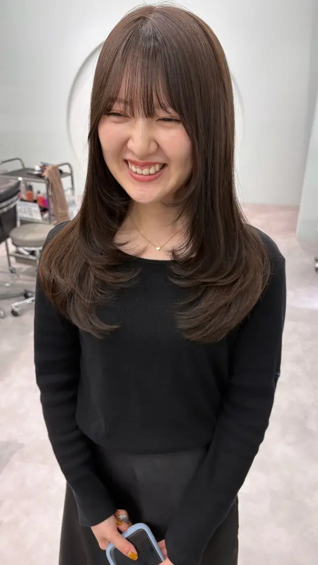 ロング レイヤーカット 小顔カット ワンホンレイヤー 堀 春菜のヘアスタイル