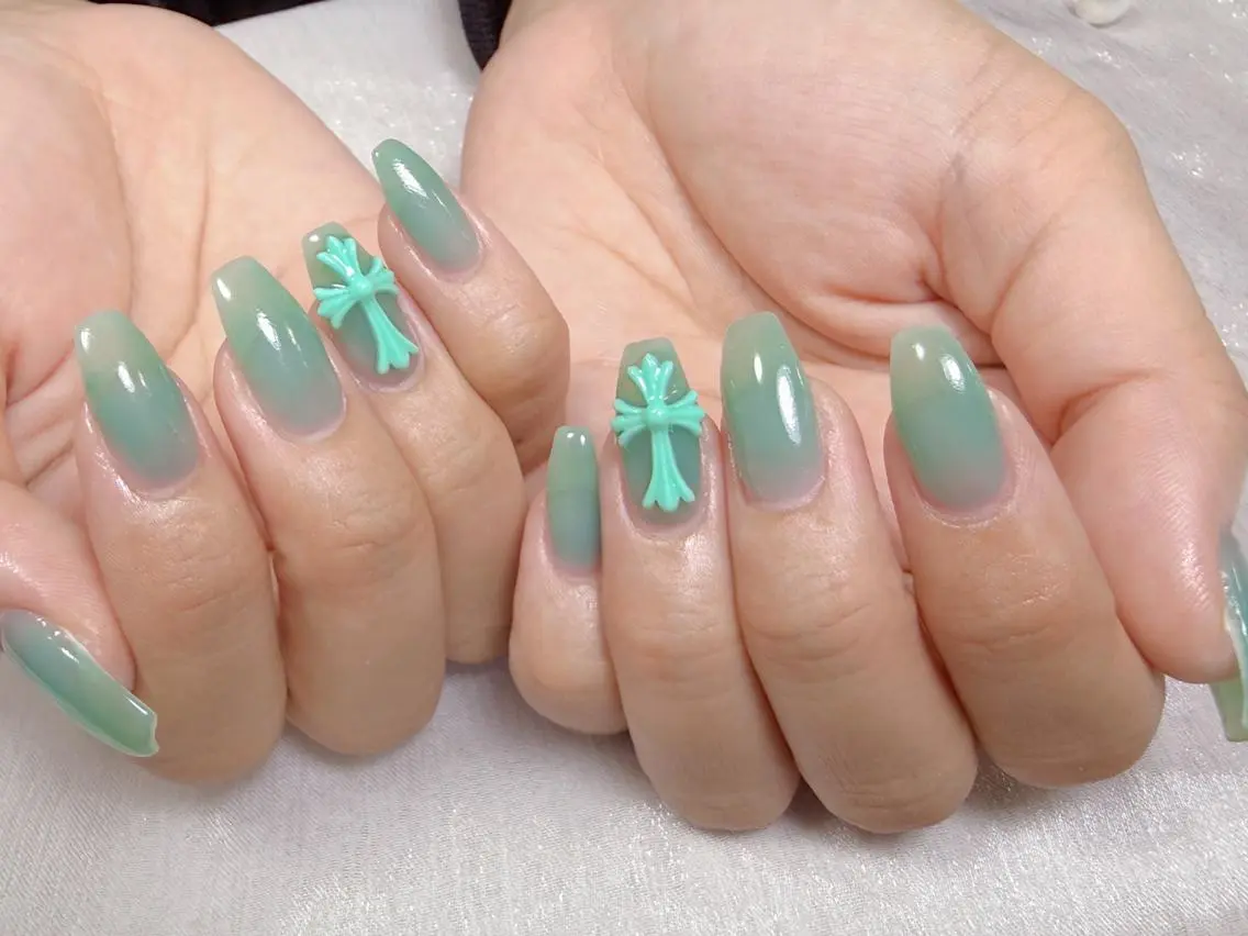 ネイル メンズ メンズ韓国風 ボルドー ブラウン 長さ出し フレンチネイル ハンドネイル ハンドケア NEW NAIL池袋 韓国・ワンホンネイルのネイルデザイン