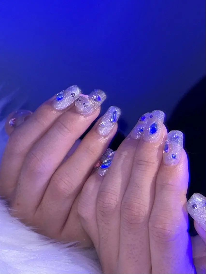 ネイル ストーンネイル BiBi Nanakaのネイルデザイン