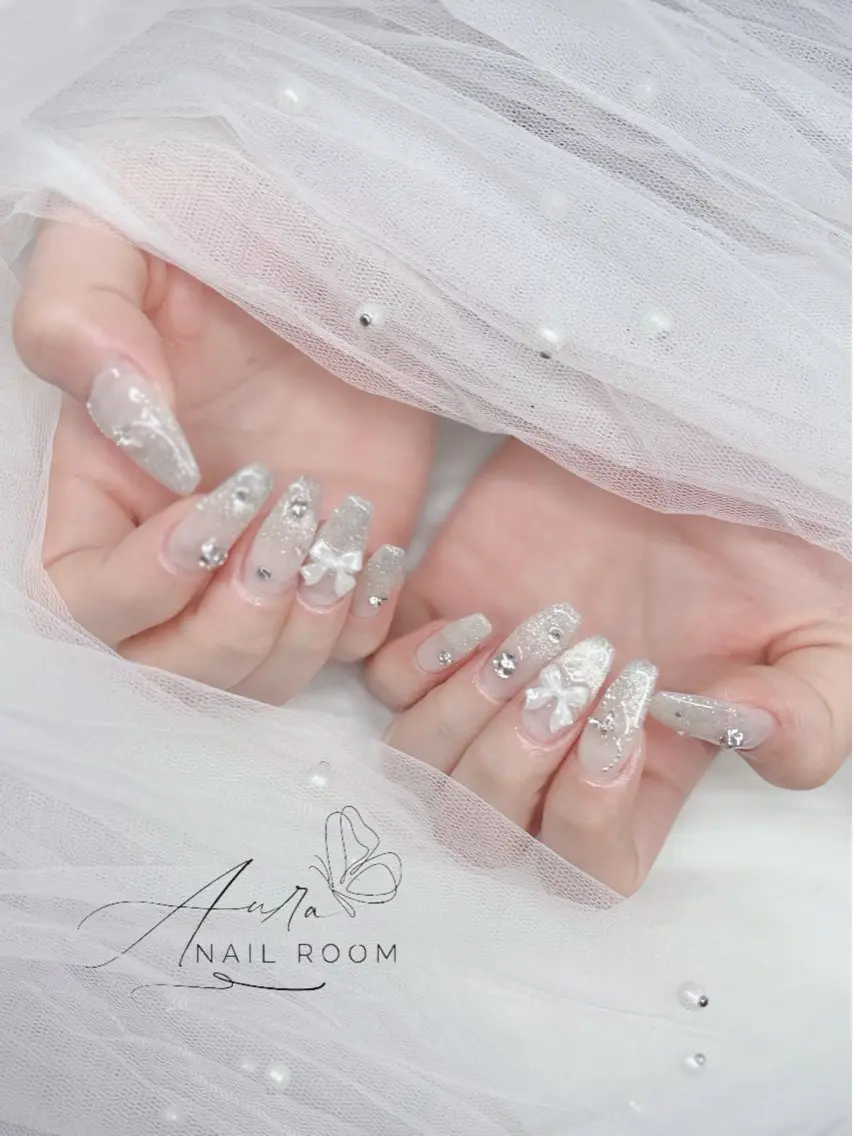 ネイル グラデーション ラメ(グリッター) ラメグラデーション Aura Nail Roomのネイルデザイン