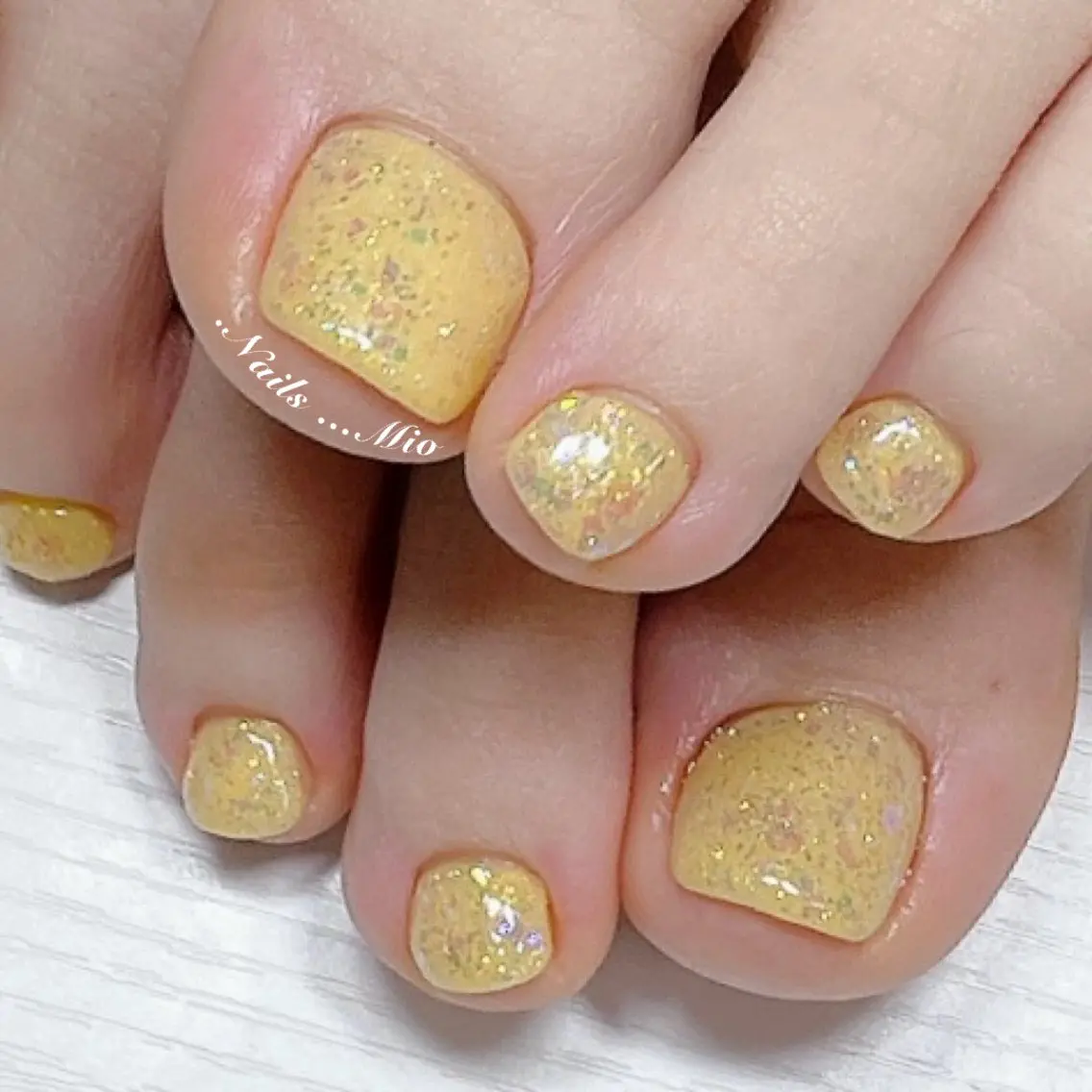 ネイル フットネイル ジェルネイル ワンカラーネイル フットネイル .Nails Mio 赤羽西ネイルサロンのネイルデザイン