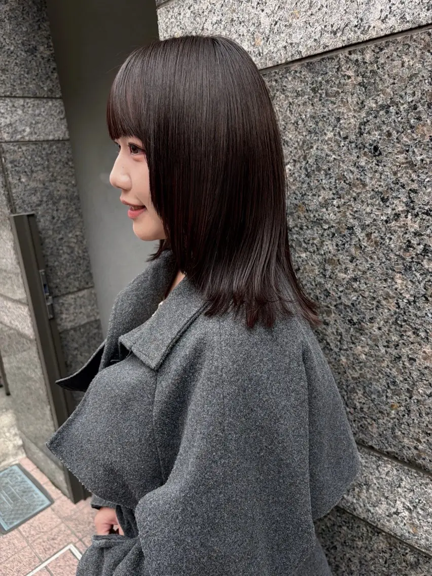 ミディアム カラー ヘアアレンジ mina 🐈‍⬛ ラフな似合わせヘアのヘアスタイル