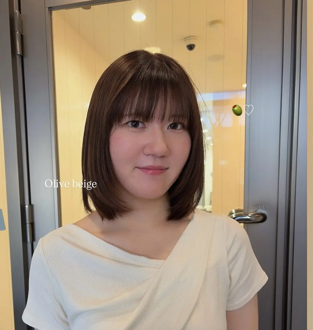 ミディアム カット ヘアカラー トリートメント ａｉｋａ🐩 /艶カラー/レイヤーのヘアスタイル