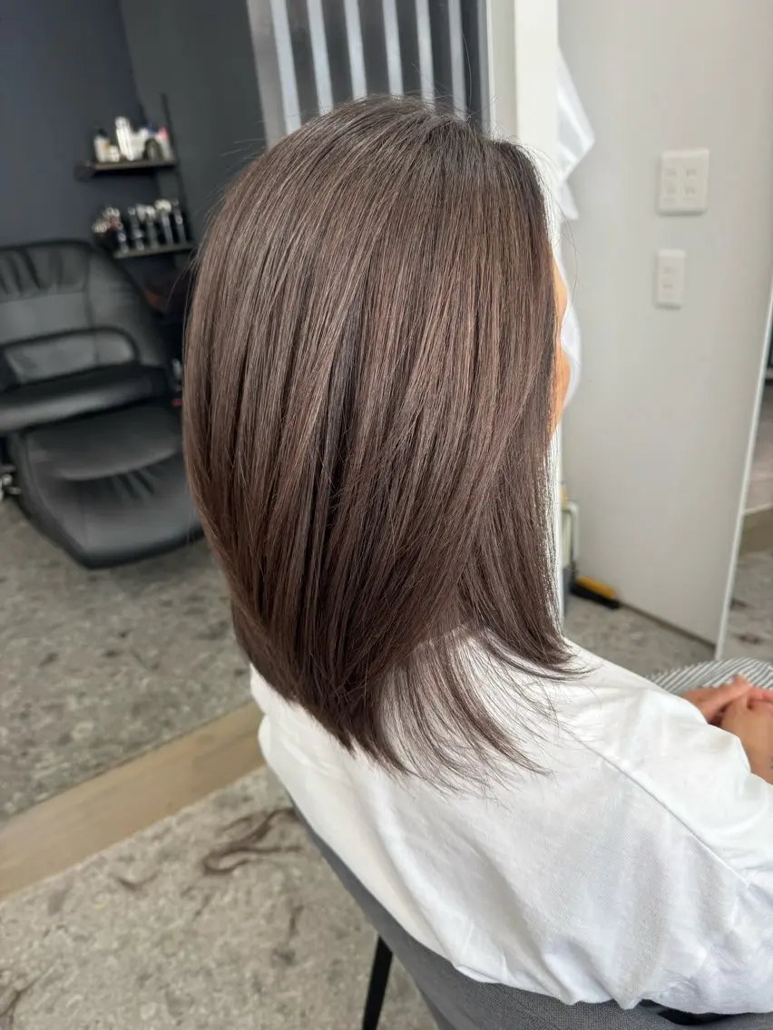 ミディアム レイヤーカット 箕面☆髪質改善☆安田 聡志のヘアスタイル