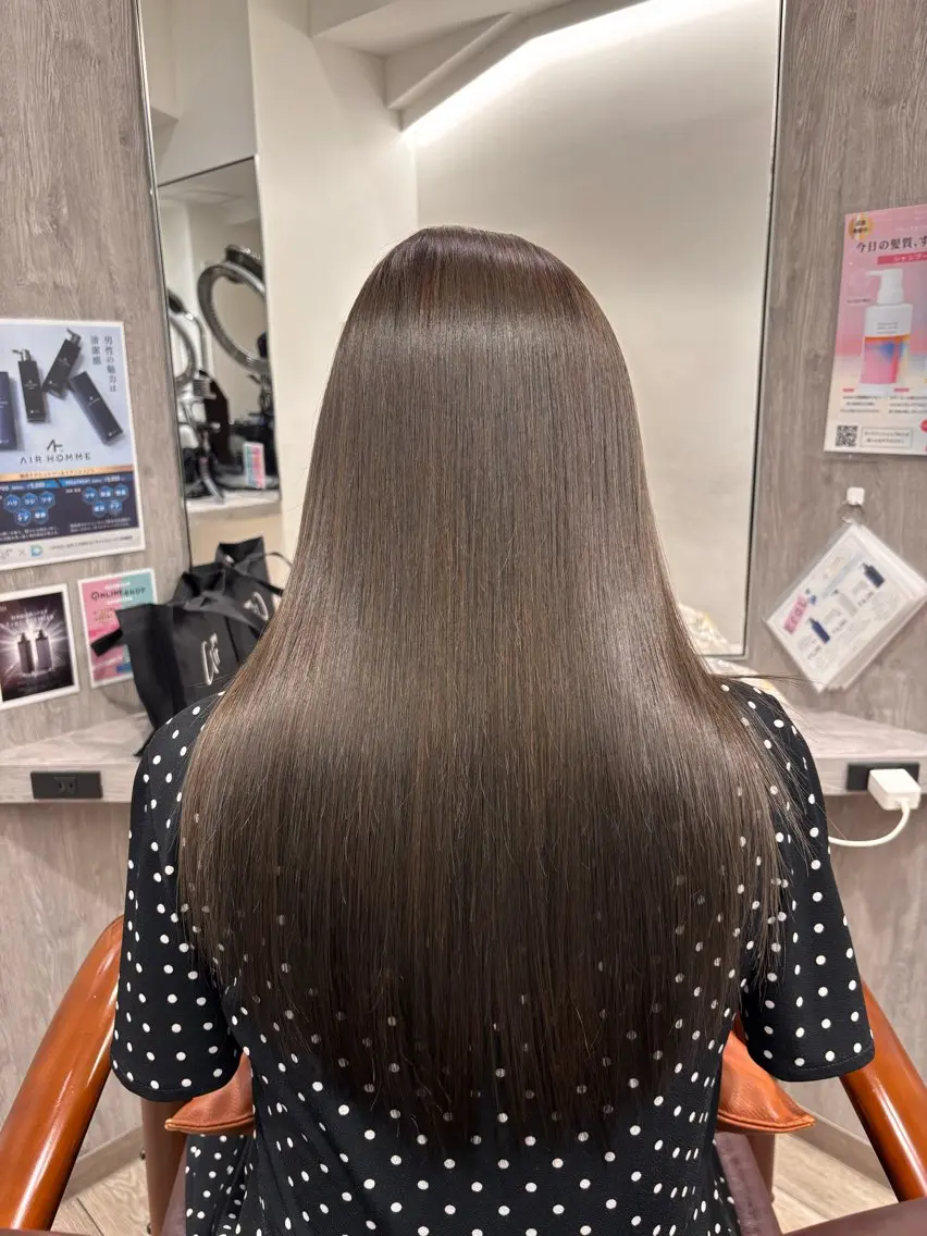 ロング ホソダ ルミのヘアスタイル
