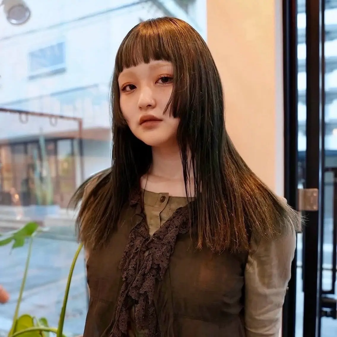 セミロング ヘアカラー miu🪅縮毛矯正 モデル募集のヘアスタイル